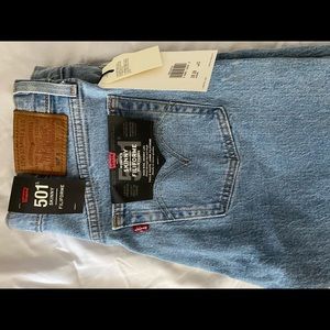 Women’s Levi jeans